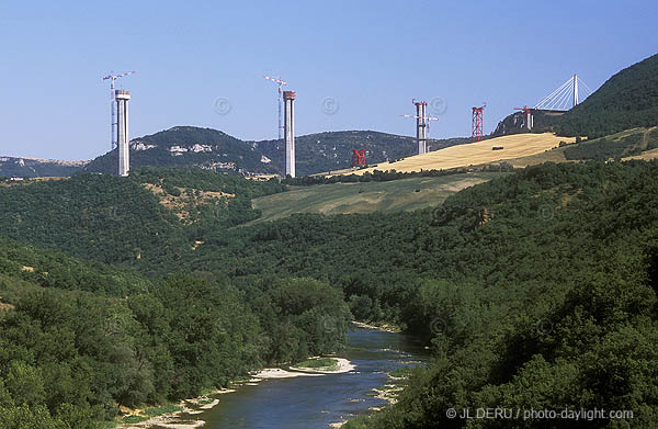 Viaduc de Millau, 2003-07